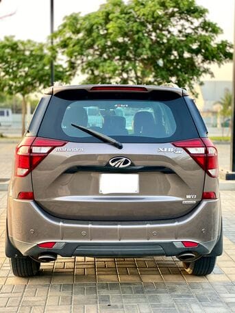 BHD 100, MAHINDRA XUV-500-W8, 2019, Automatic, 104000 KM, Mahindra XUV500 W-8 SEVEN SEATER SUV For Sale