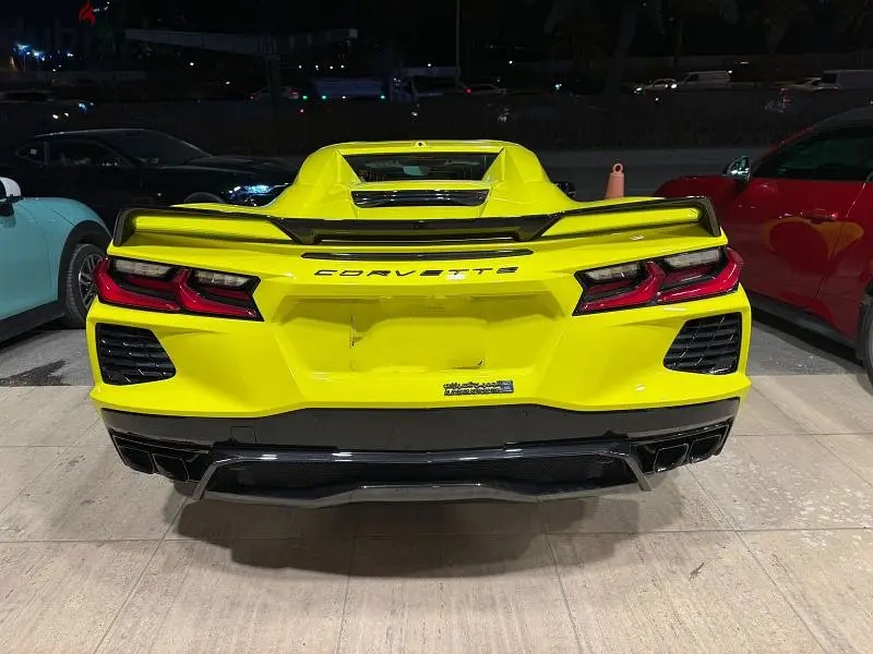 كورفيت C8 للإيجار