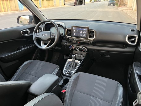 Hyundai Venue, 2023, Automatic, 78000 KM, 1000 Cc Turbo All Original Condition & Full Option