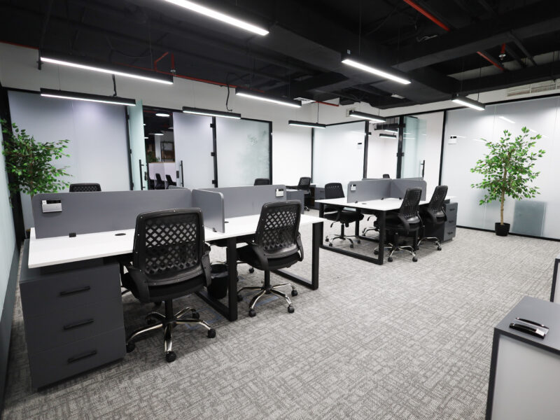 Premium Workstations in Lusail