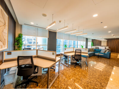 Premium Workstation in Westbay